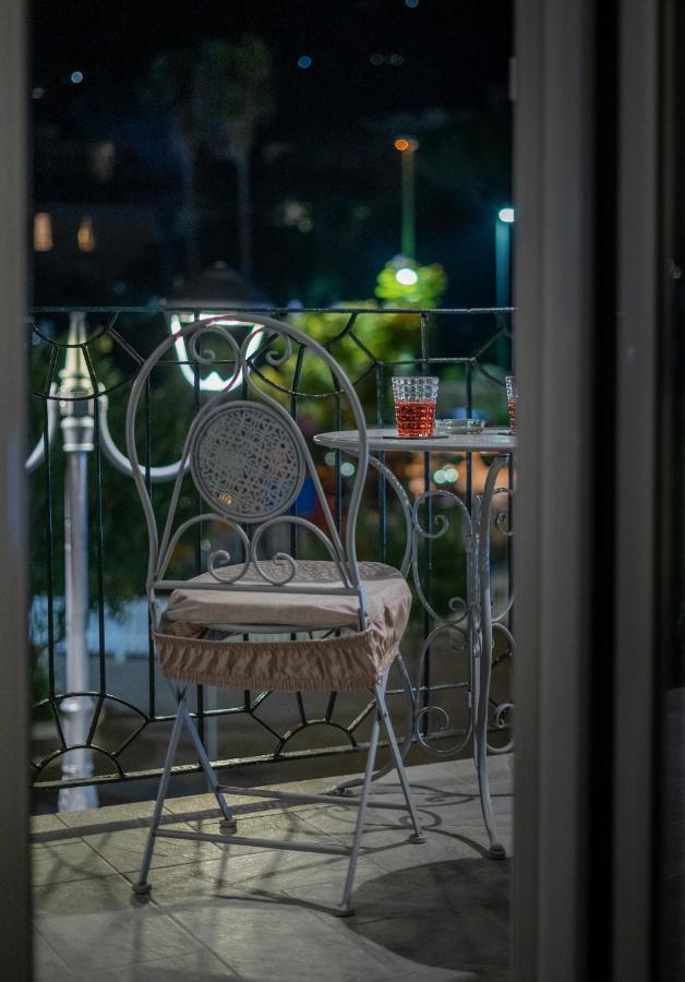 Alloggio Nuovissimo Al Centro E Rilassante Ischia Ngoại thất bức ảnh