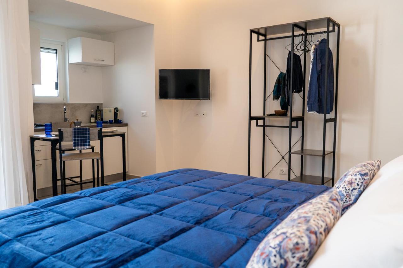 Alloggio Nuovissimo Al Centro E Rilassante Ischia Ngoại thất bức ảnh